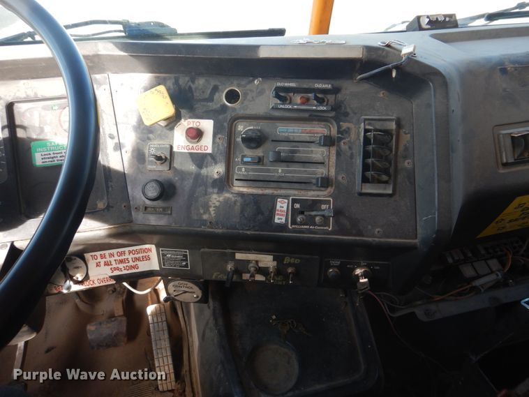 image for item DH8032 1994 White GMC WG  dump truck