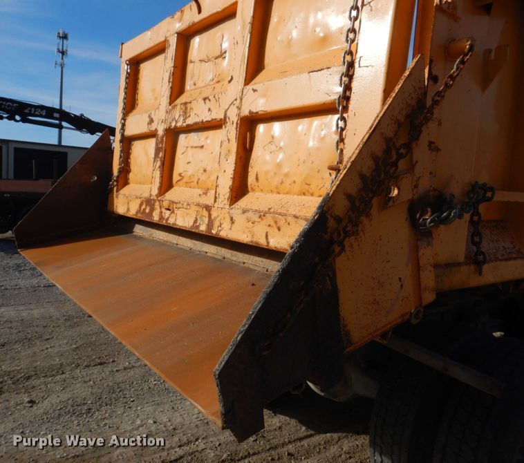 image for item DH8032 1994 White GMC WG  dump truck