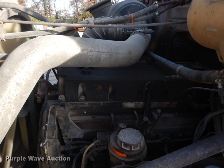 image for item DH8032 1994 White GMC WG  dump truck