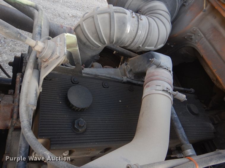 image for item DH8032 1994 White GMC WG  dump truck