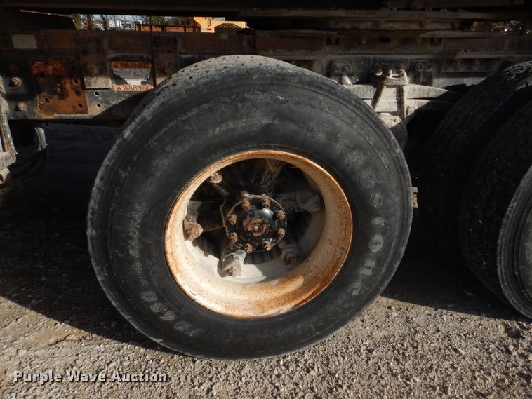 image for item DH8032 1994 White GMC WG  dump truck