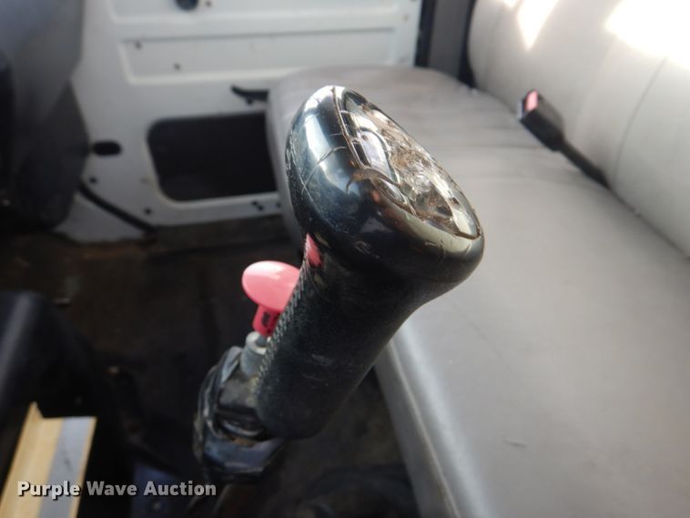 image for item DH8037 1999 International 4700  digger derrick truck