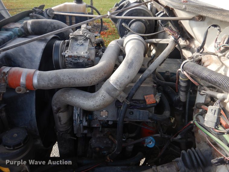 image for item DH8037 1999 International 4700  digger derrick truck