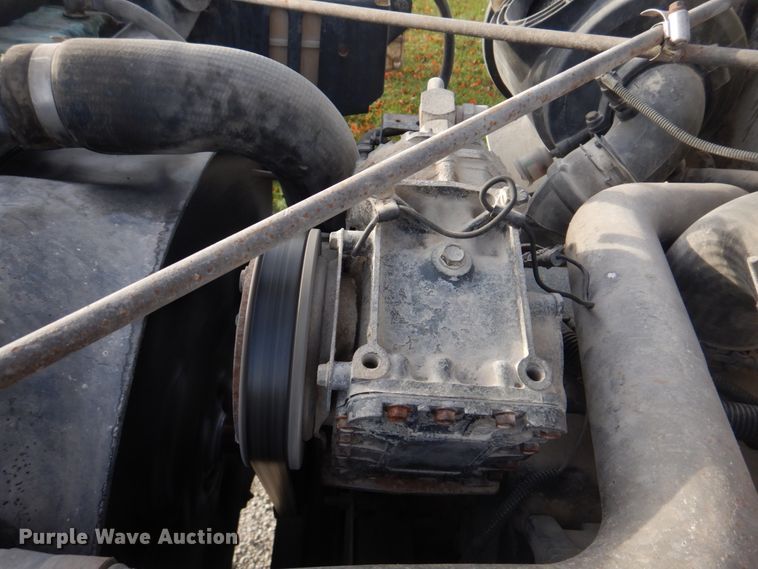 image for item DH8037 1999 International 4700  digger derrick truck