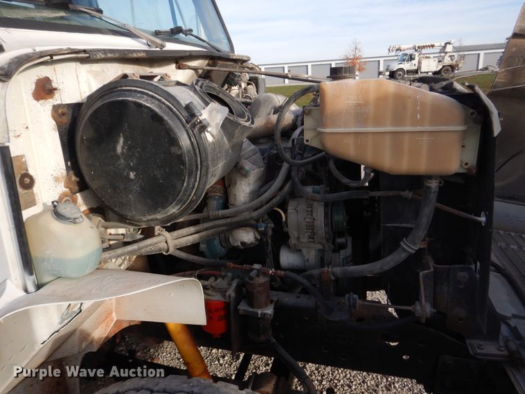 image for item DH8037 1999 International 4700  digger derrick truck