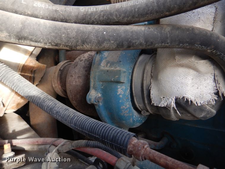 image for item DH8037 1999 International 4700  digger derrick truck