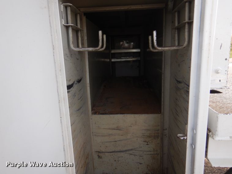 image for item DH8037 1999 International 4700  digger derrick truck