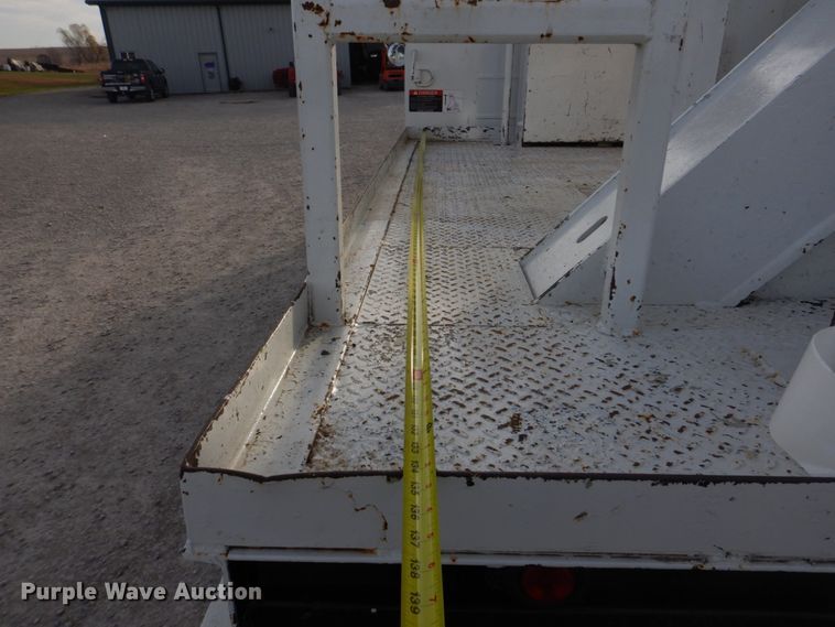 image for item DH8037 1999 International 4700  digger derrick truck