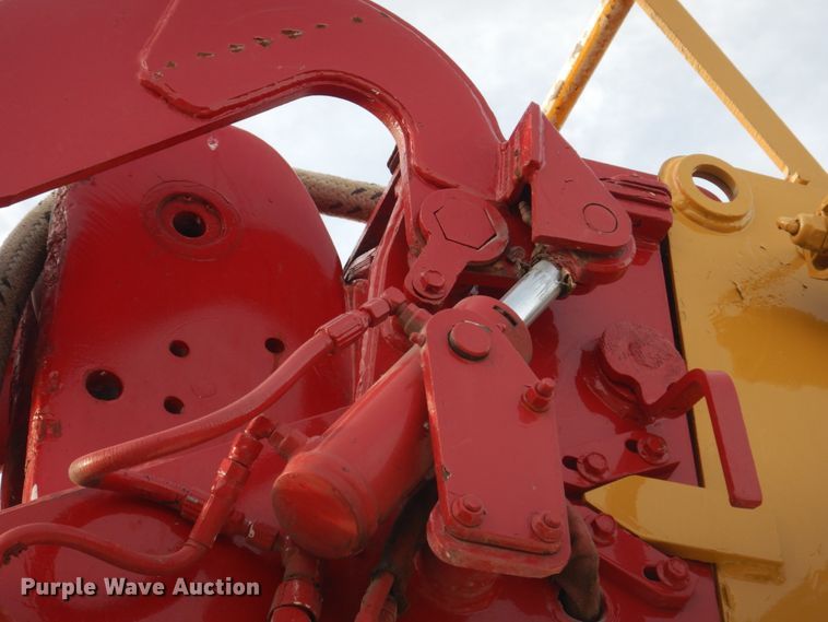 image for item DH8037 1999 International 4700  digger derrick truck