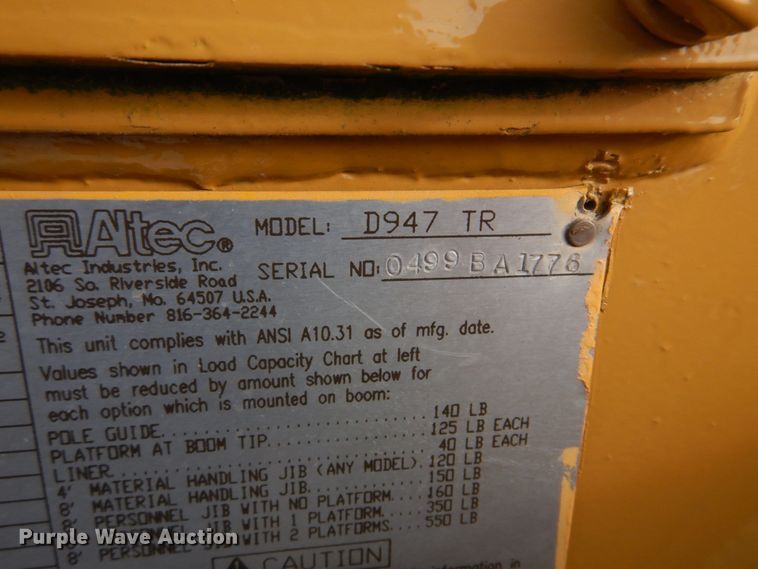 image for item DH8037 1999 International 4700  digger derrick truck