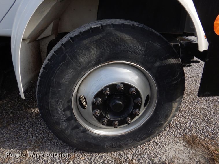 image for item DH8037 1999 International 4700  digger derrick truck