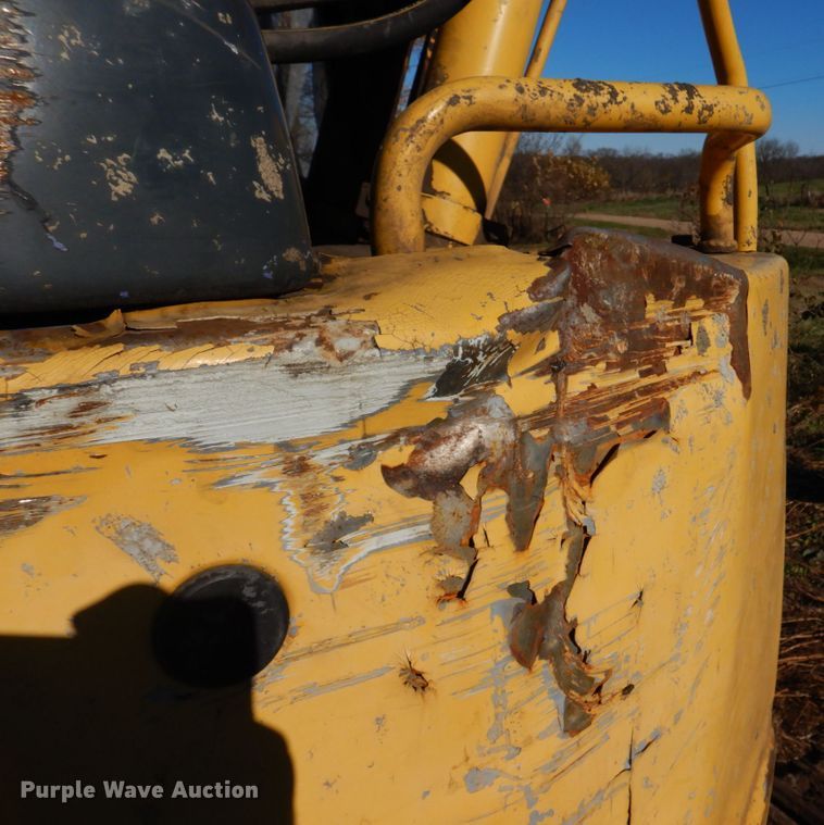 image for item DH8057 2000 Komatsu PC128US-2  excavator