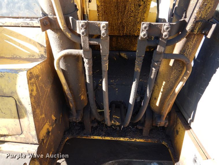 image for item DH8057 2000 Komatsu PC128US-2  excavator