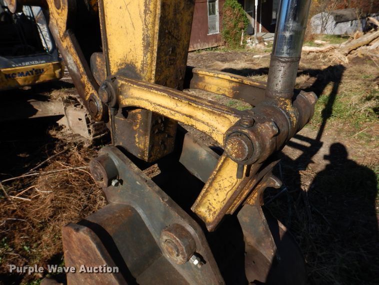 image for item DH8057 2000 Komatsu PC128US-2  excavator