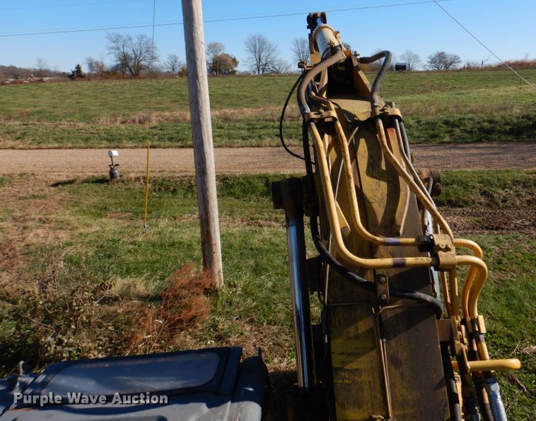 image for item DH8057 2000 Komatsu PC128US-2  excavator