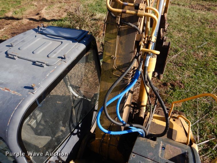 image for item DH8057 2000 Komatsu PC128US-2  excavator