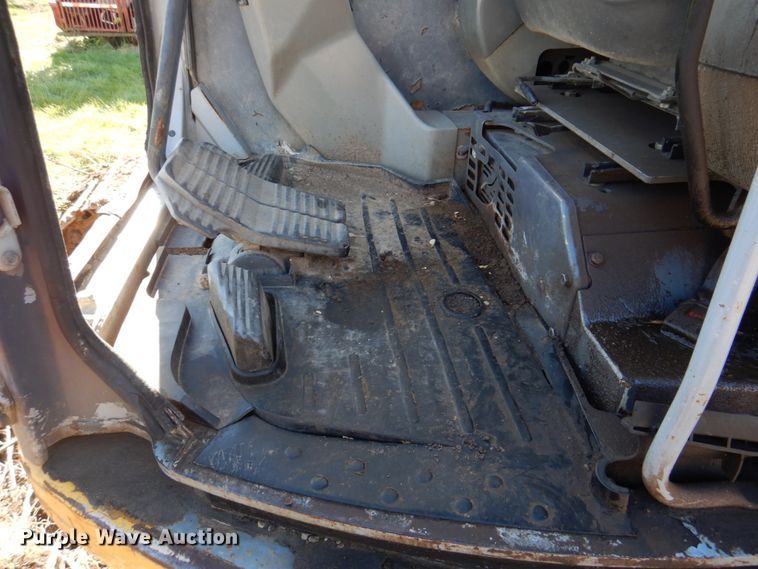 image for item DH8057 2000 Komatsu PC128US-2  excavator