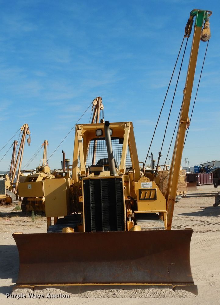 image for item DI8505 1988 John Deere 650G  pipelayer