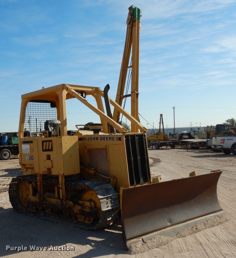 image for item DI8505 1988 John Deere 650G  pipelayer