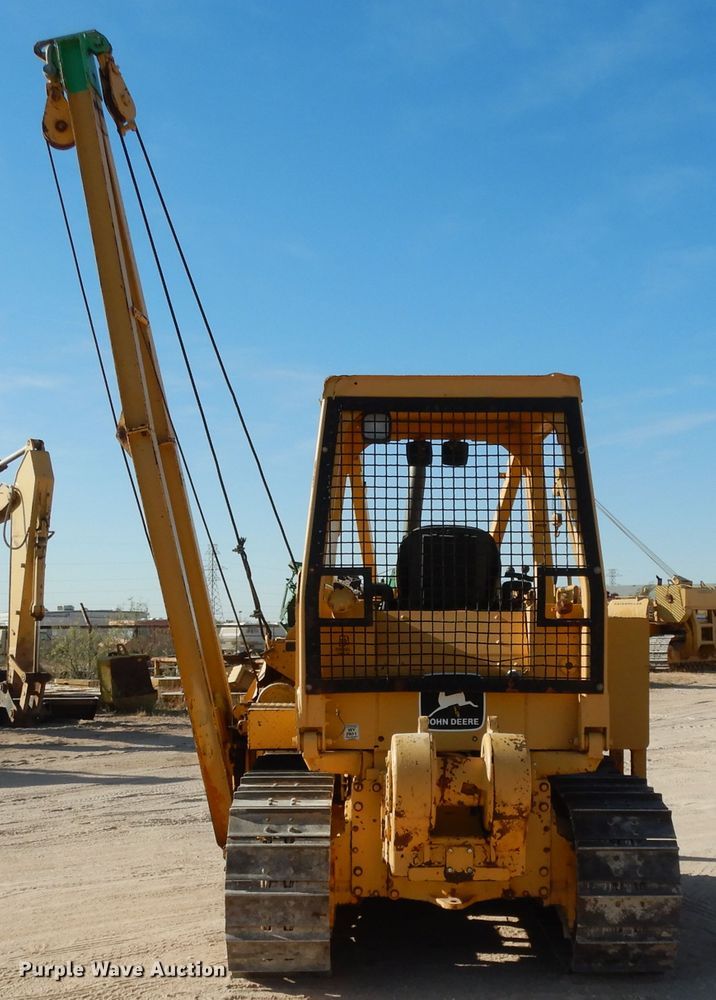 image for item DI8505 1988 John Deere 650G  pipelayer