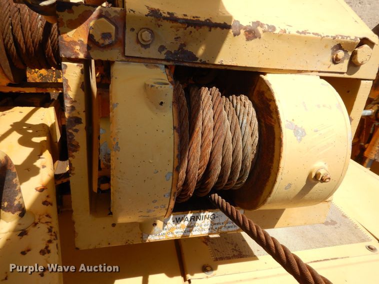 image for item DI8505 1988 John Deere 650G  pipelayer