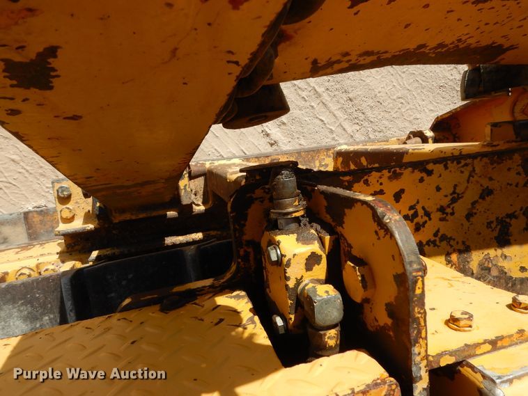 image for item DI8505 1988 John Deere 650G  pipelayer