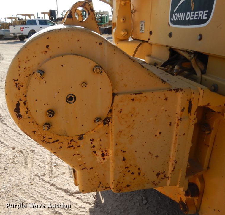 image for item DI8505 1988 John Deere 650G  pipelayer