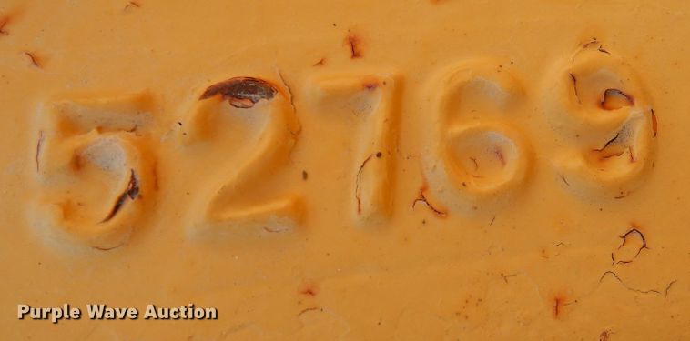 image for item DI8505 1988 John Deere 650G  pipelayer