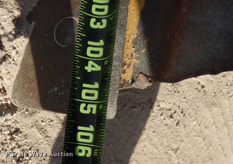 image for item DI8505 1988 John Deere 650G  pipelayer