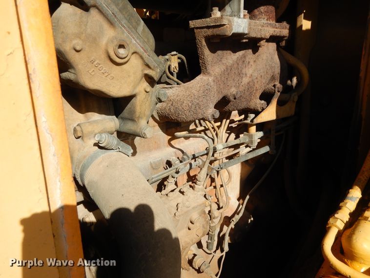 image for item DI8505 1988 John Deere 650G  pipelayer