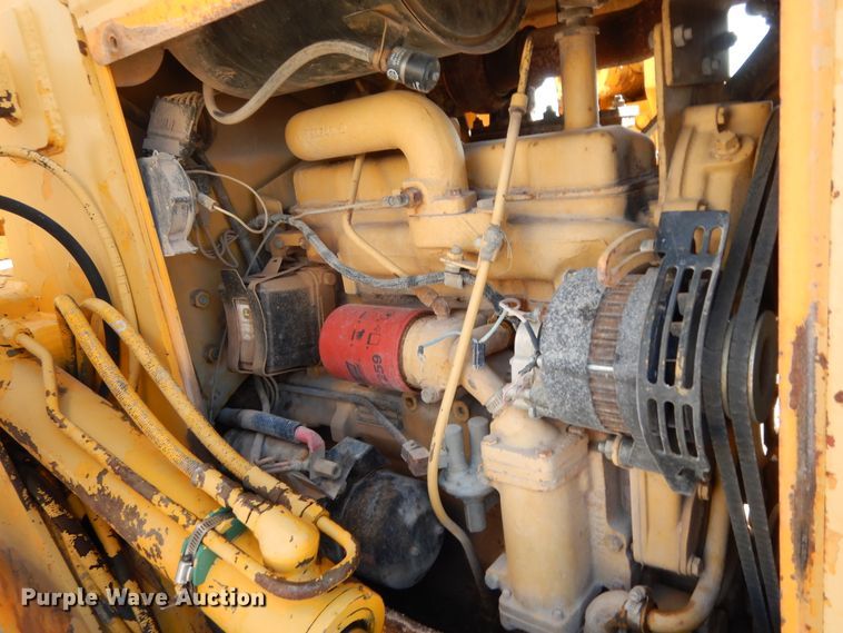 image for item DI8505 1988 John Deere 650G  pipelayer