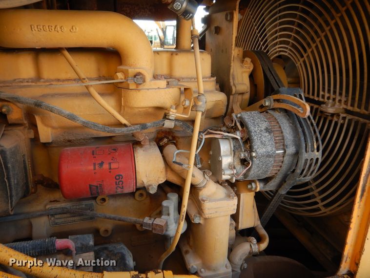 image for item DI8505 1988 John Deere 650G  pipelayer