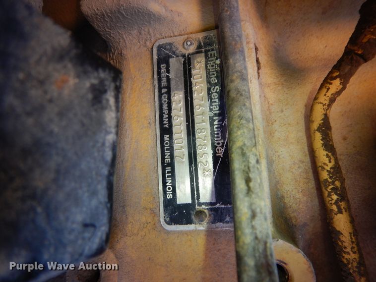 image for item DI8505 1988 John Deere 650G  pipelayer