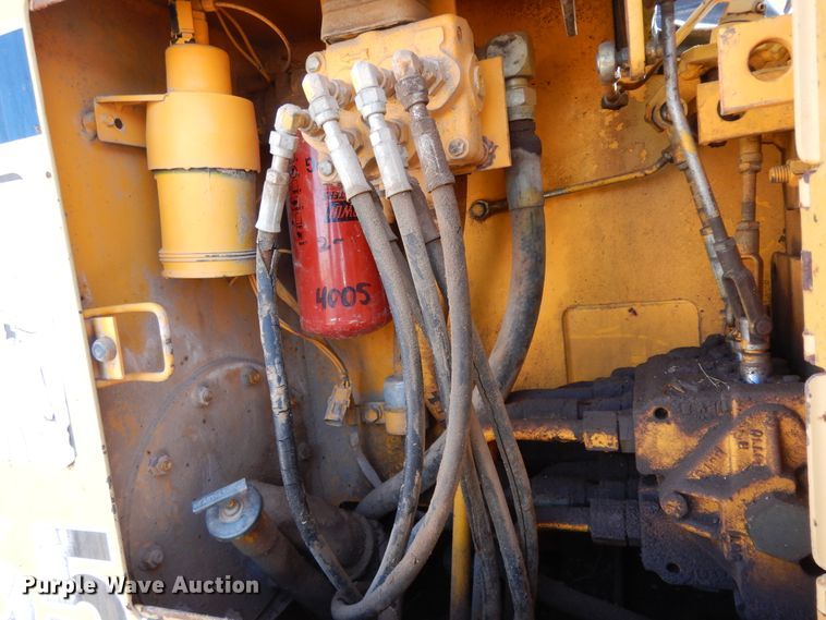 image for item DI8505 1988 John Deere 650G  pipelayer