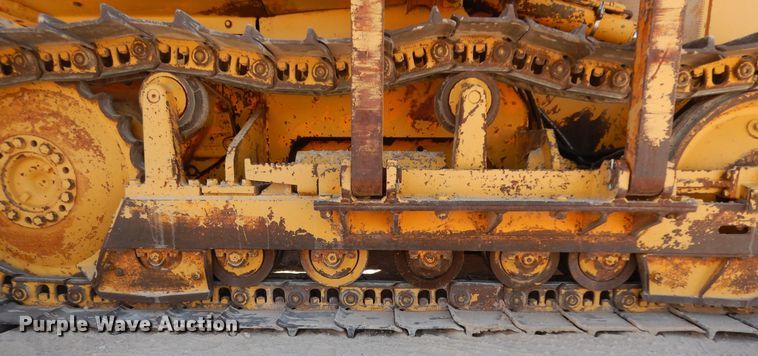 image for item DI8505 1988 John Deere 650G  pipelayer