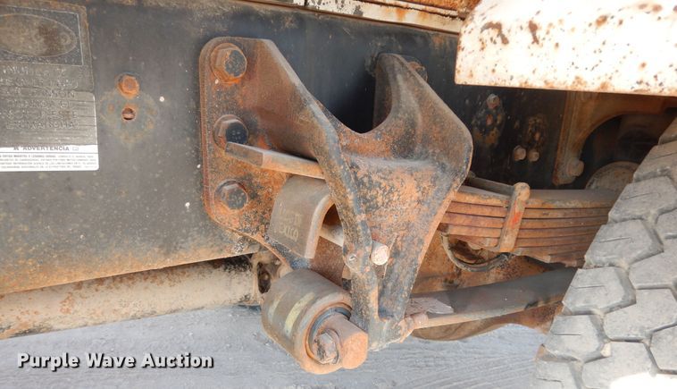 image for item DI8518 2007 Ford F650 Super Duty XL  water truck