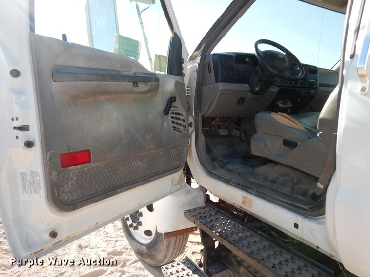 image for item DI8518 2007 Ford F650 Super Duty XL  water truck