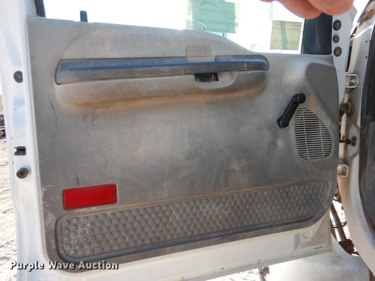 image for item DI8518 2007 Ford F650 Super Duty XL  water truck