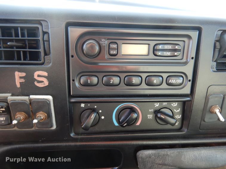 image for item DI8518 2007 Ford F650 Super Duty XL  water truck