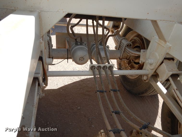 image for item DI8519 2013 CTS BDT-40  bottom dump trailer