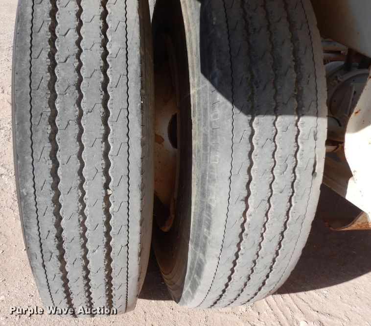 image for item DI8519 2013 CTS BDT-40  bottom dump trailer