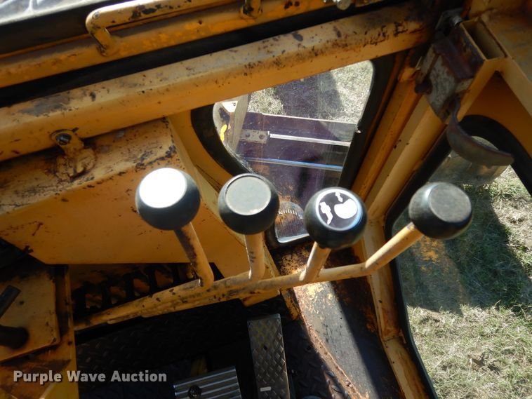 image for item DI8546 1997 Champion C80A  motor grader