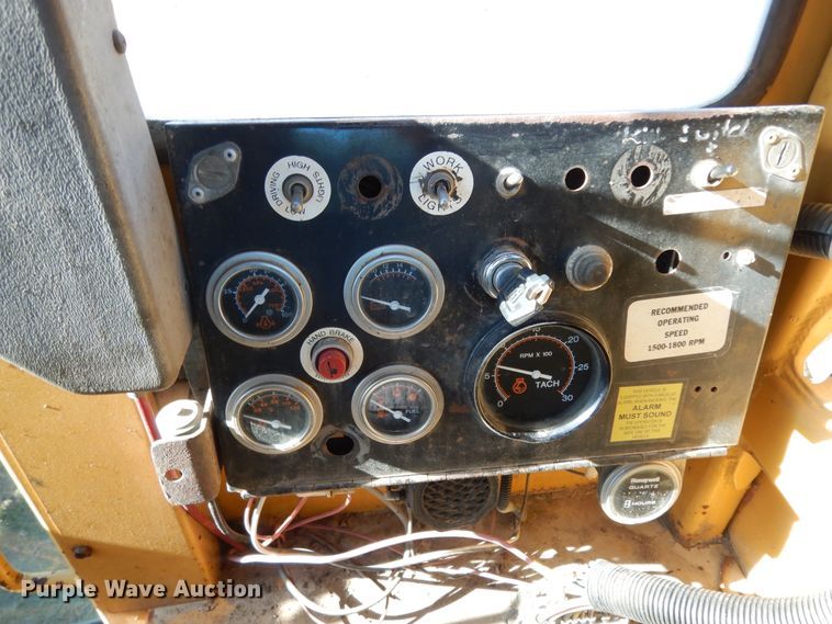 image for item DI8546 1997 Champion C80A  motor grader