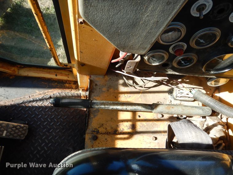 image for item DI8546 1997 Champion C80A  motor grader