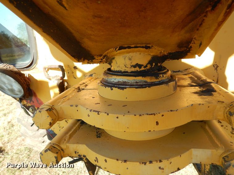 image for item DI8546 1997 Champion C80A  motor grader