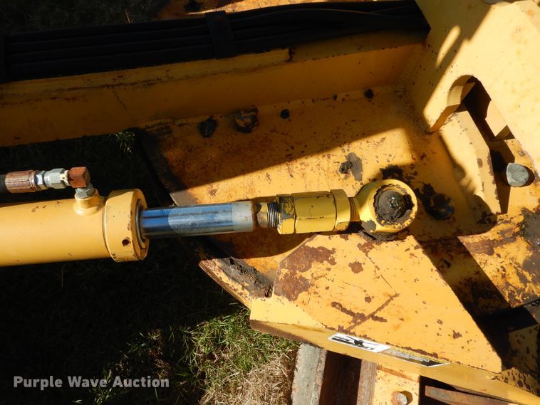 image for item DI8546 1997 Champion C80A  motor grader