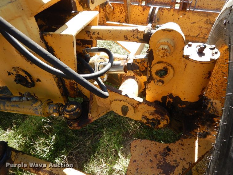 image for item DI8546 1997 Champion C80A  motor grader