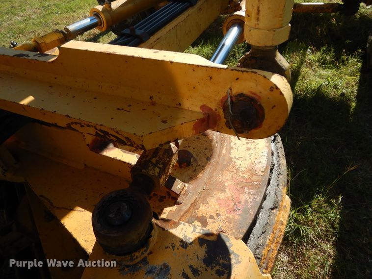 image for item DI8546 1997 Champion C80A  motor grader