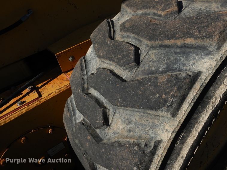 image for item DI8546 1997 Champion C80A  motor grader