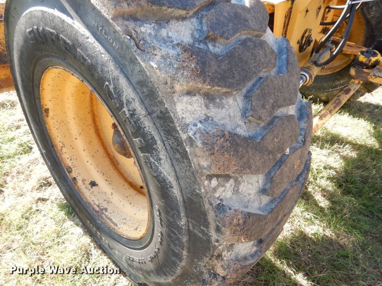 image for item DI8546 1997 Champion C80A  motor grader